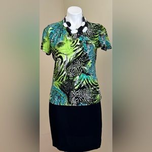 Peter Nygard Green Blue Black White Short Sleeve Paisley/Animal Print Top SZ M
